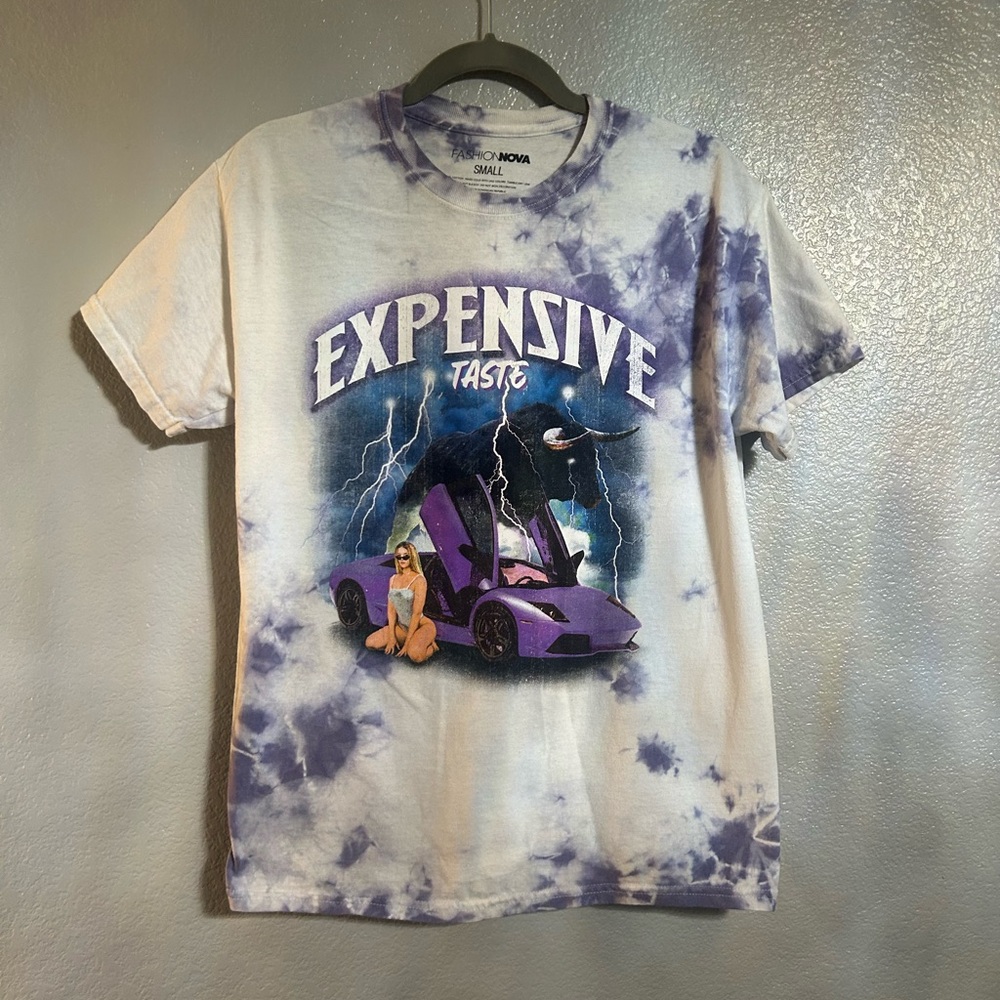 Women’s white and purple tie-dye graphic T-shirt size small